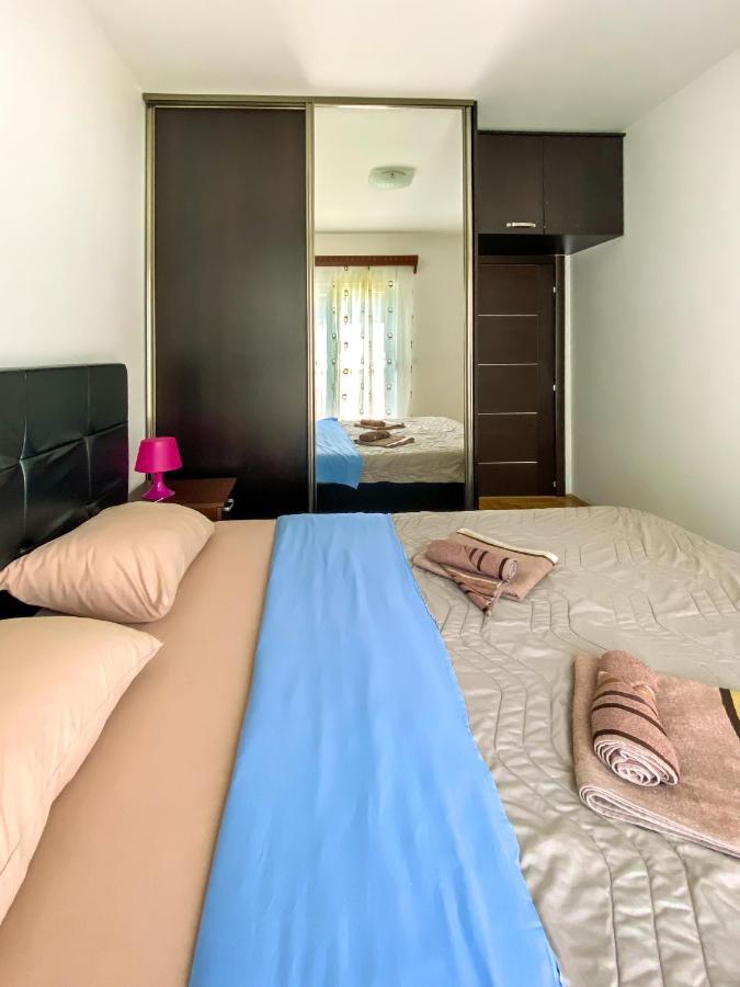 Apartments Luka Bu2 บุดวา ภายนอก รูปภาพ