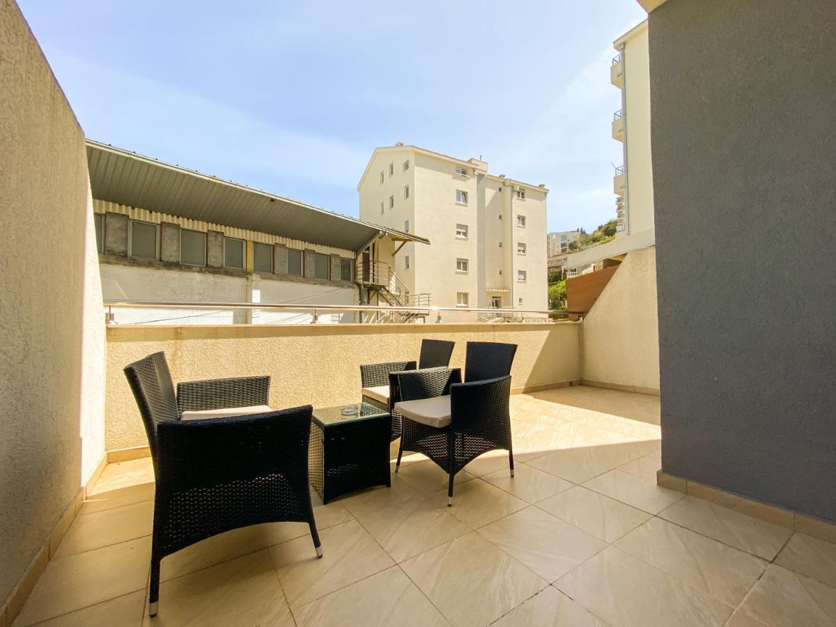 Apartments Luka Bu2 บุดวา ภายนอก รูปภาพ