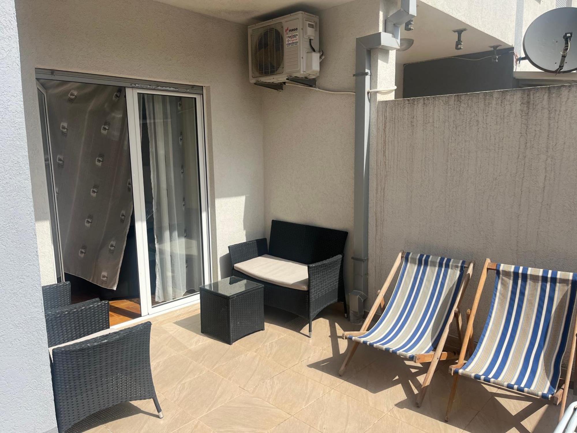 Apartments Luka Bu2 บุดวา ภายนอก รูปภาพ